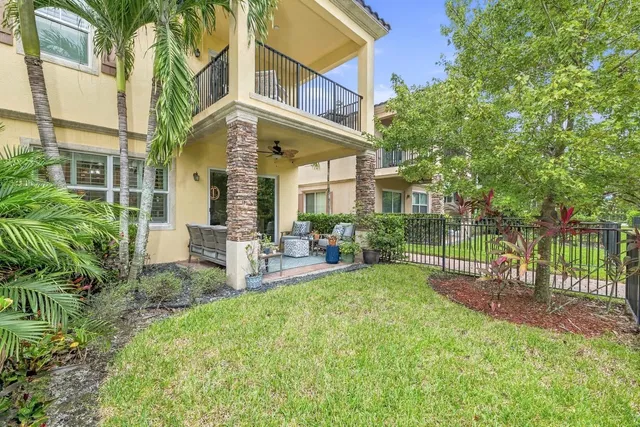 Residence photo 36