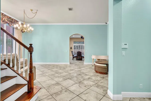Residence photo 12
