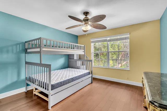 Residence photo 51