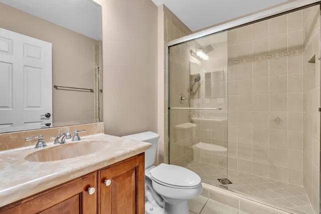 Residence photo 53