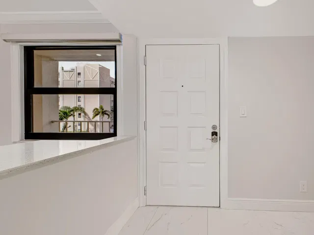 Unit 301 photo 2