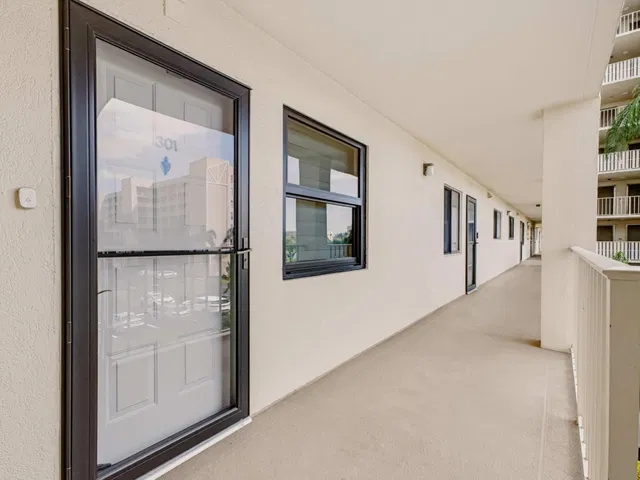 Unit 301 photo 25