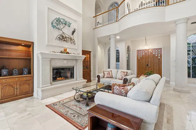  Residence photo 8