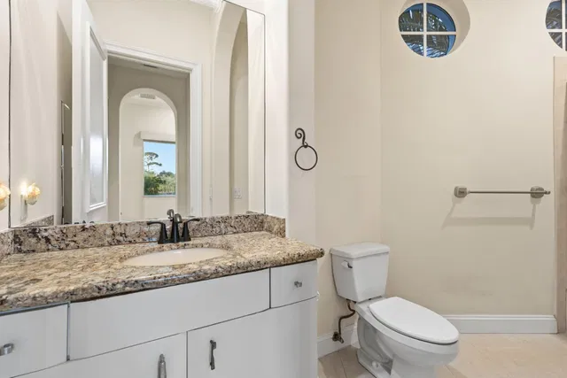  Residence photo 38