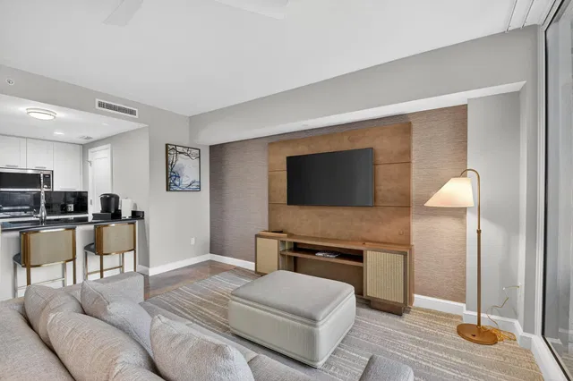 Unit 414 photo 35