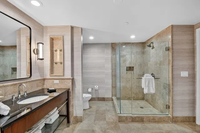 Unit 414 photo 45