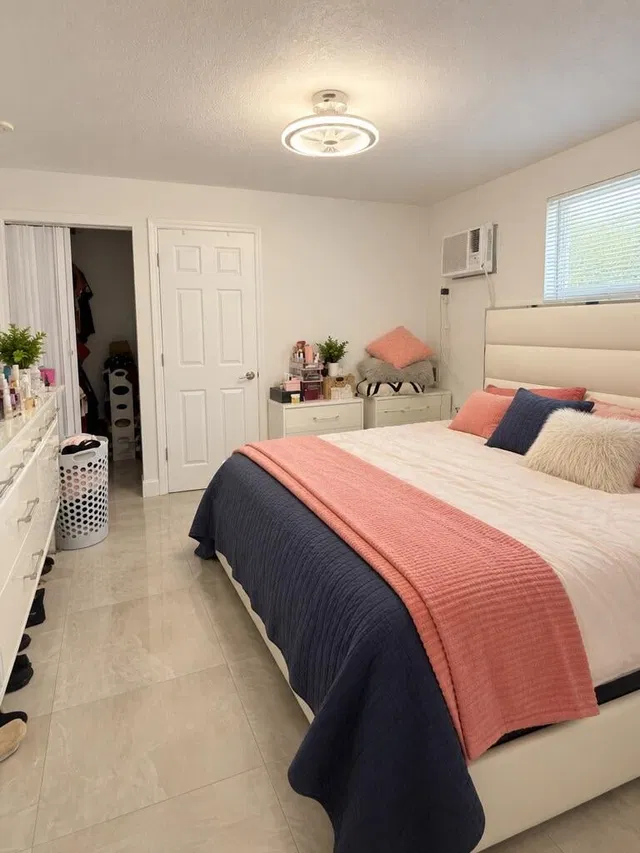 Residence photo 6
