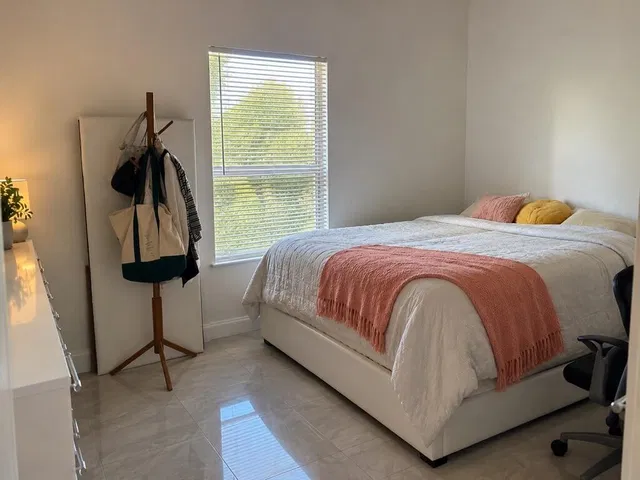Residence photo 10