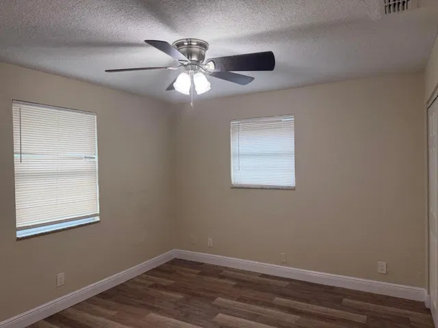 Residence photo 6