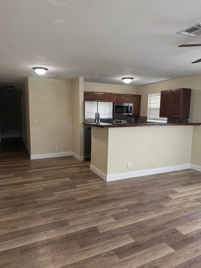 Residence photo 16