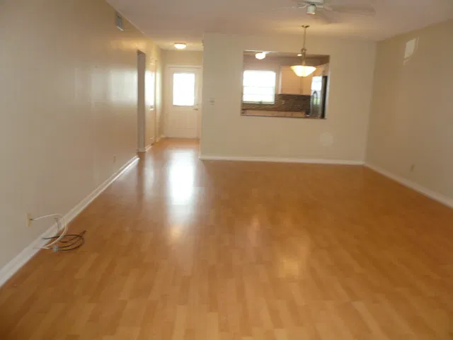 Residence photo 2