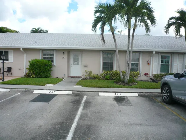 Residence photo 3