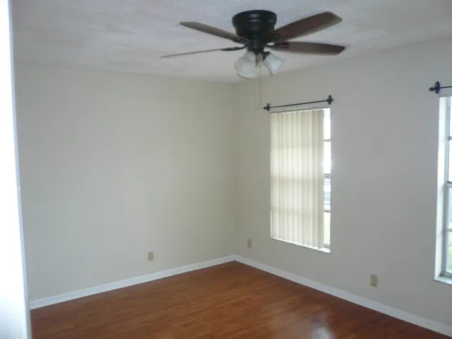 Residence photo 27