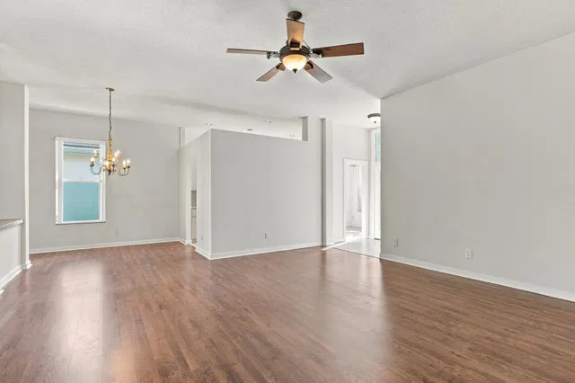 Residence photo 29