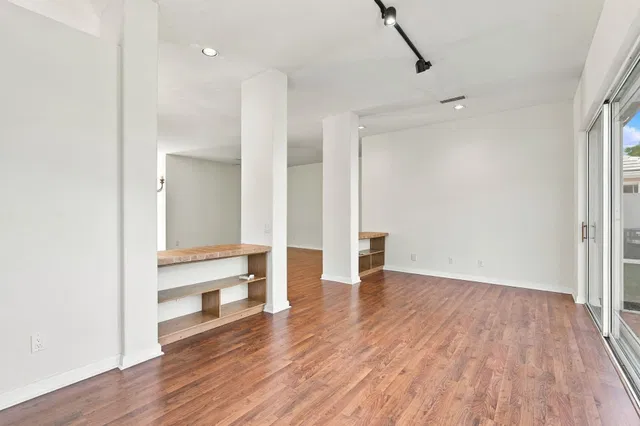 Residence photo 35