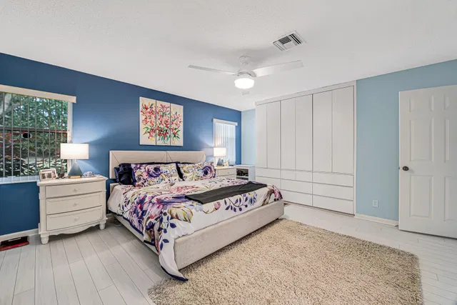 Residence photo 20