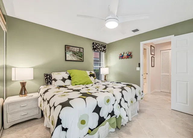 Residence photo 30