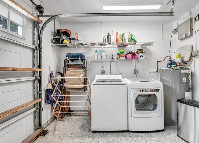 Residence photo 36