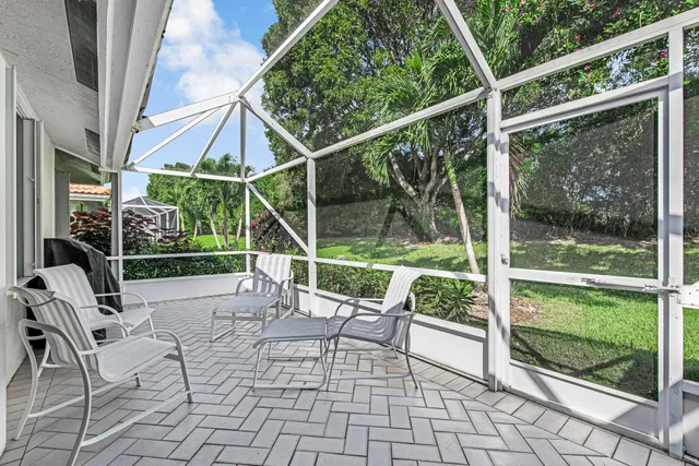 Residence photo 38