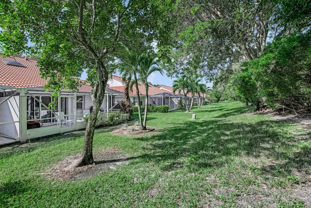 Residence photo 42