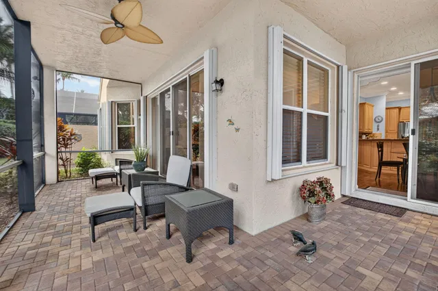 Residence photo 32