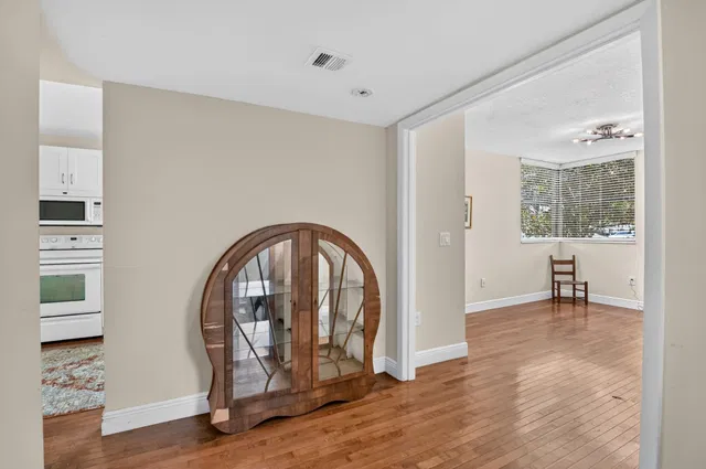  Residence photo 5