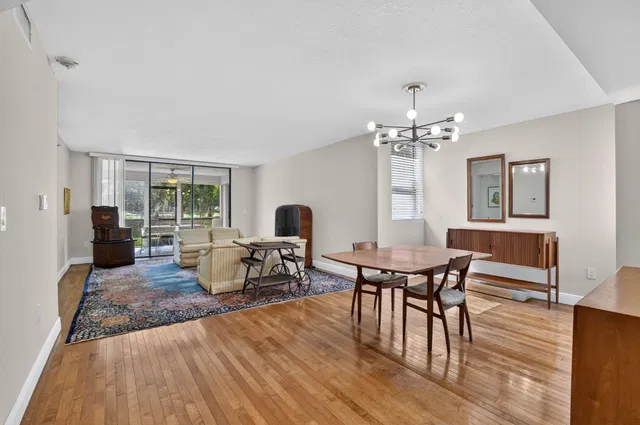  Residence photo 10