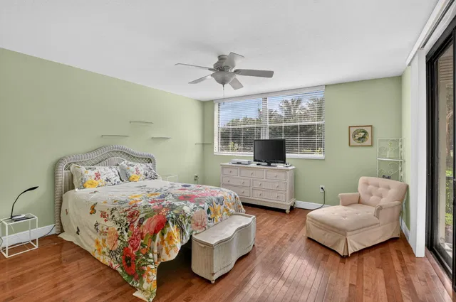  Residence photo 15
