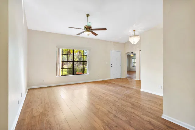 Residence photo 20
