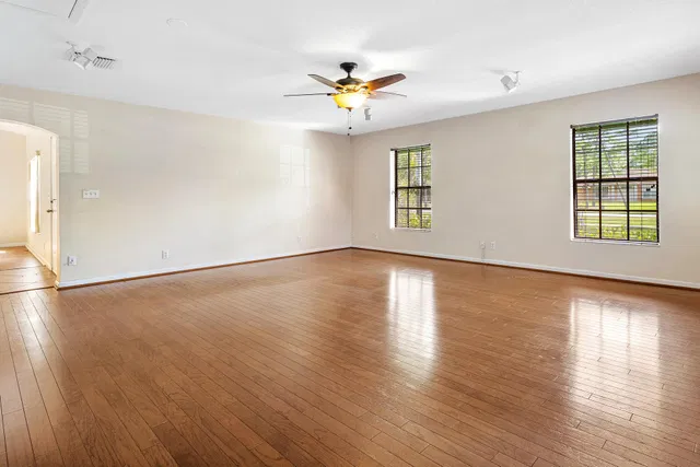 Residence photo 32