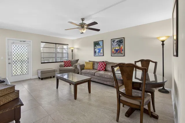 Residence photo 7