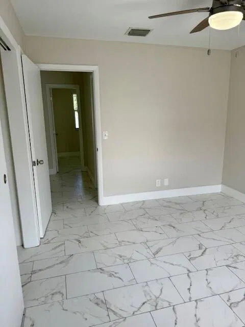  Unit 4 photo 9