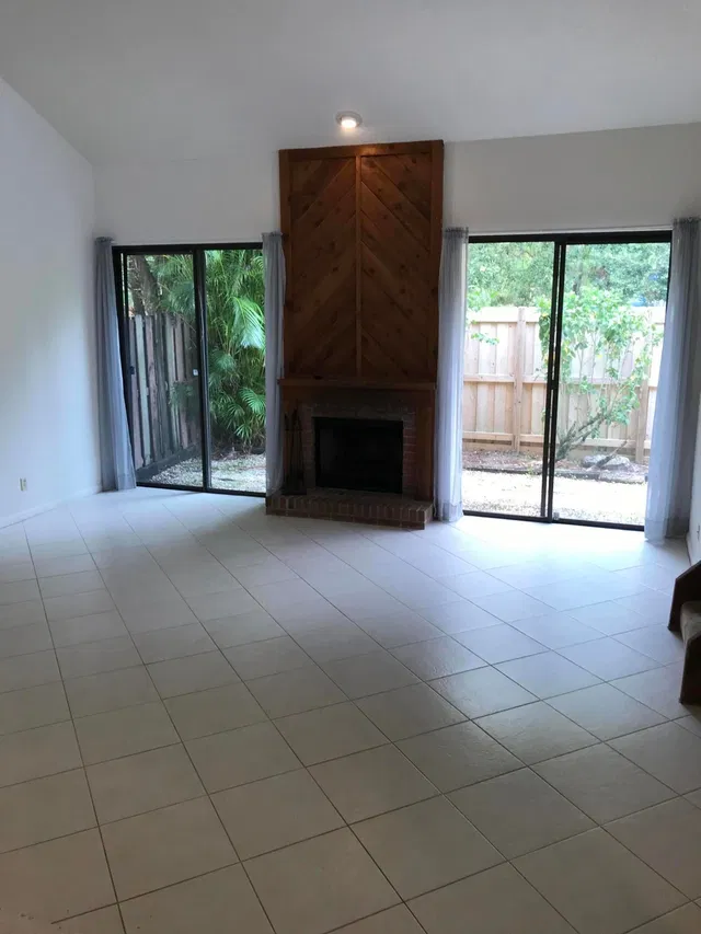 Residence photo 10
