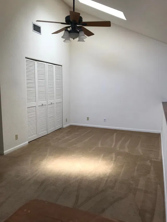 Residence photo 16