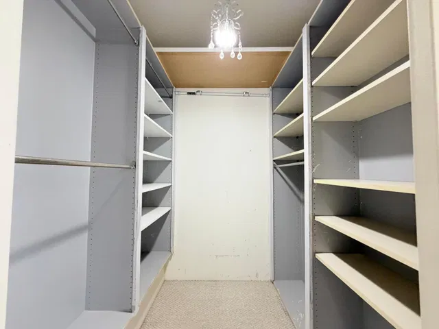 Residence photo 10