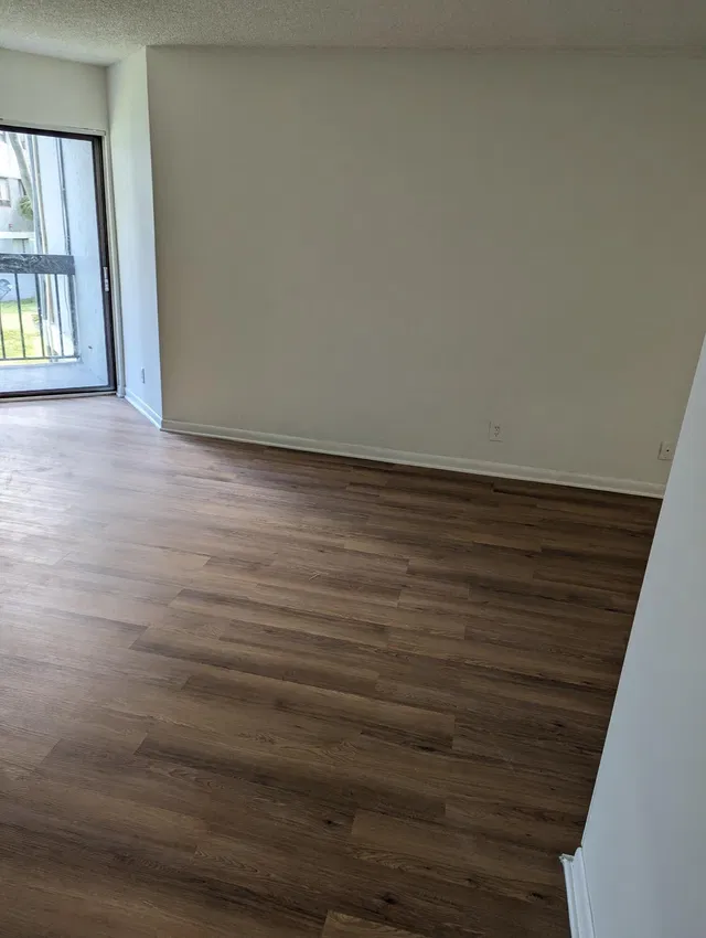 Unit 202 photo 3