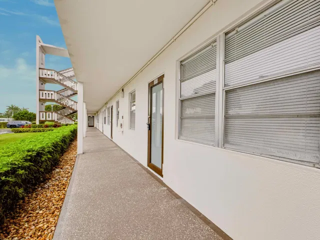 Residence photo 3