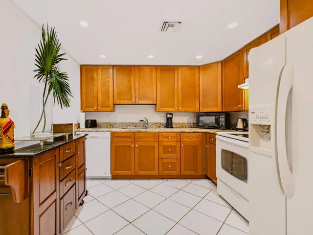 Residence photo 8