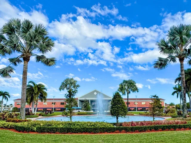 Residence photo 25