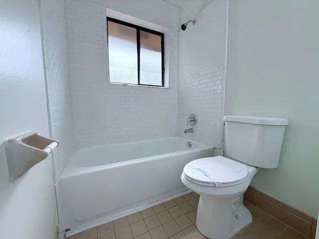 Unit A photo 6