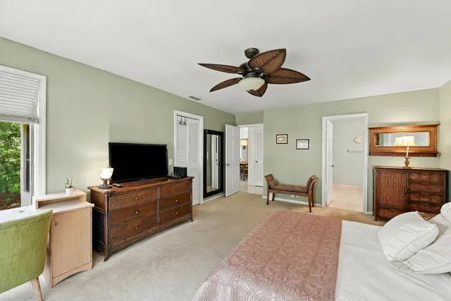 Unit 404 photo 26