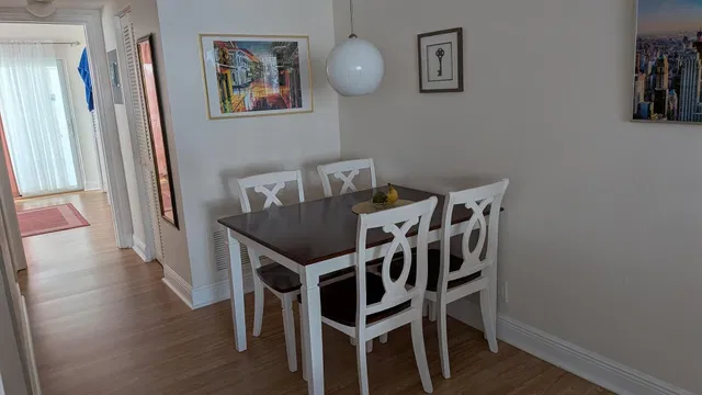 Unit 109 photo 5