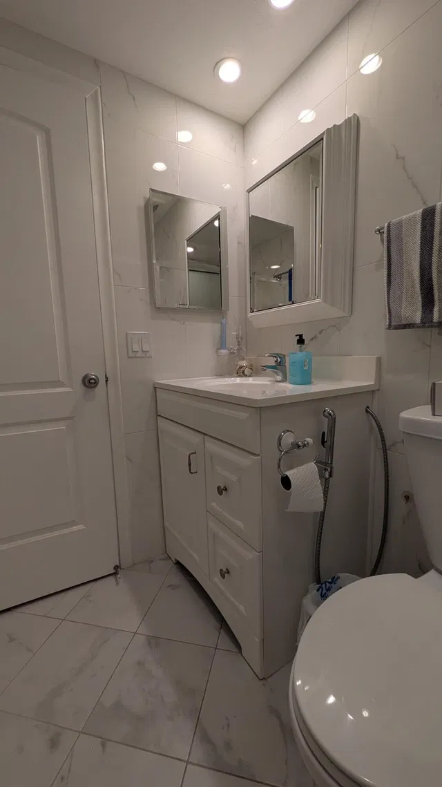 Unit 109 photo 14