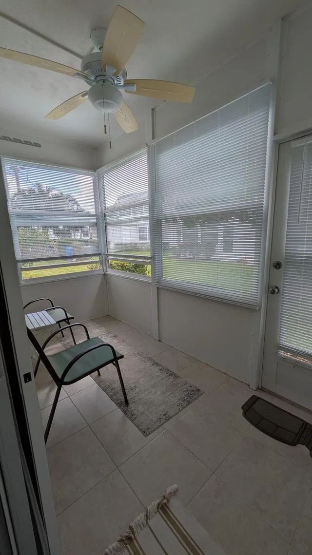 Unit 109 photo 16