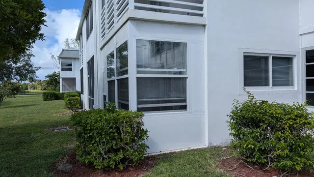 Unit 109 photo 20