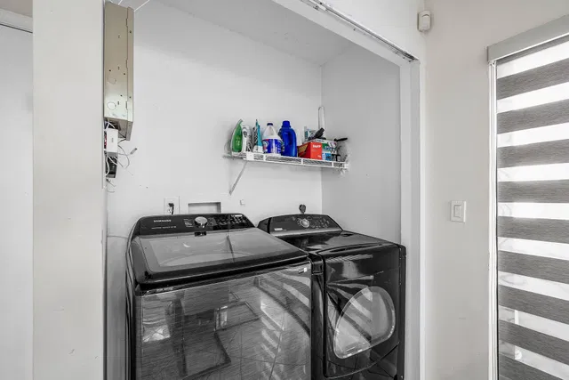  Residence photo 12