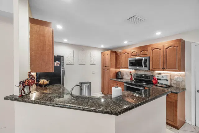  Residence photo 13