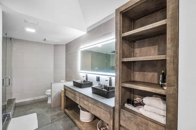  Residence photo 30