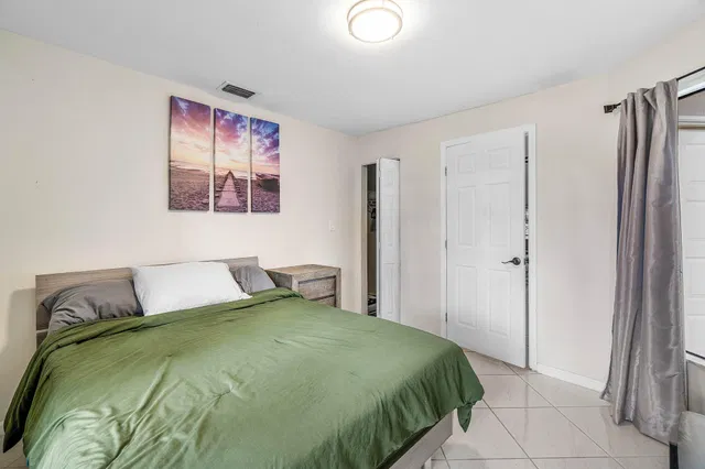  Residence photo 36