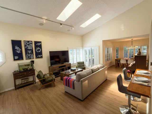 Residence photo 5